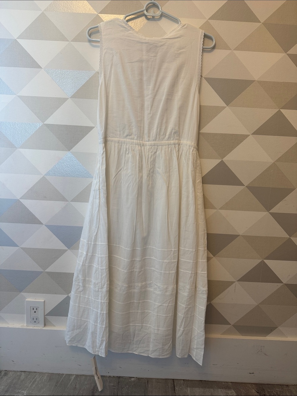 Reformation Lonnie Dress Ivory - Size 2 - Picture 6 of 6